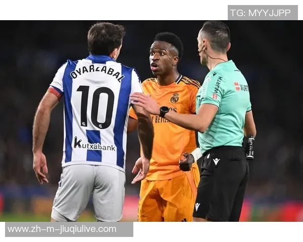 皇家社会主场迎战巴塞罗那期待强强对决激烈碰撞引发球迷热情